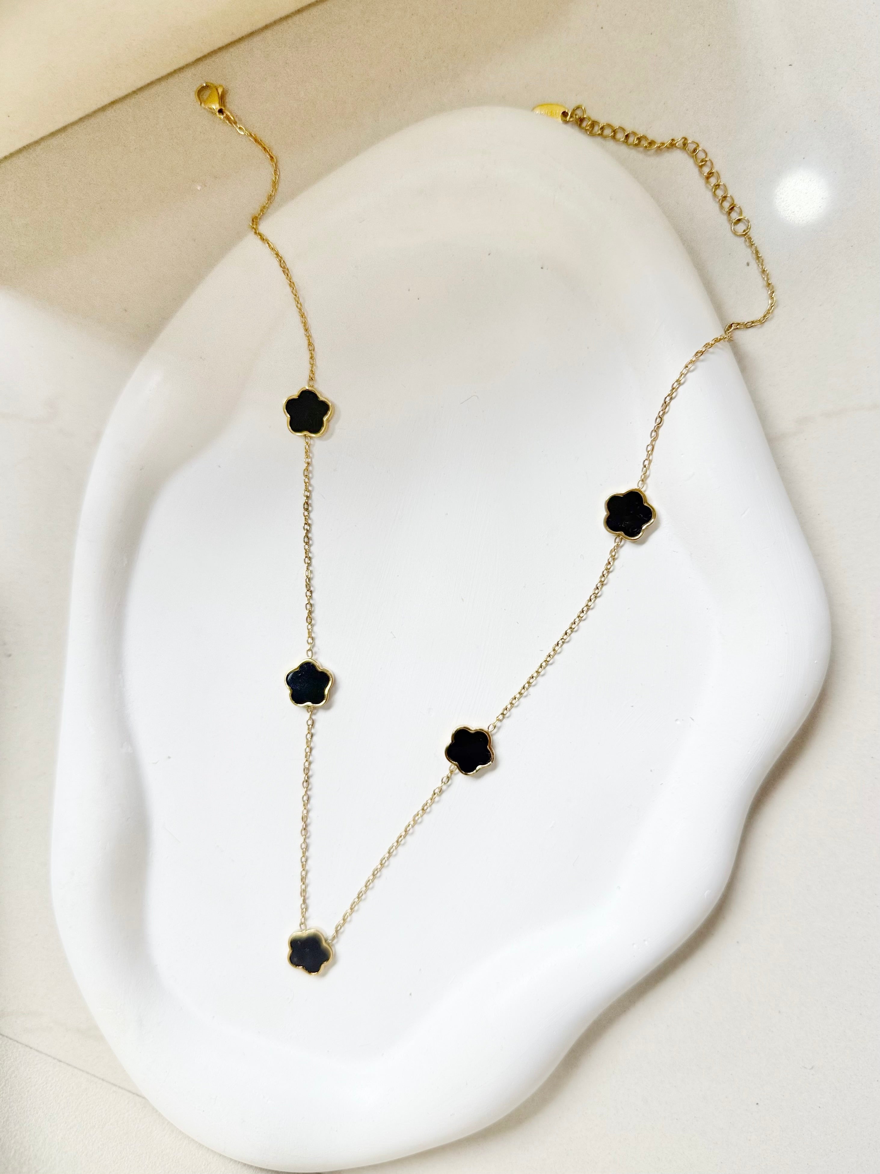Lucky clover gold necklace for women — Kimoore