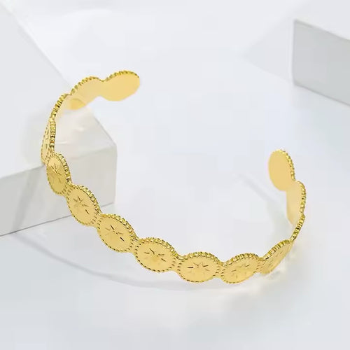 Celestial star gold bracelet for women — Kimoore