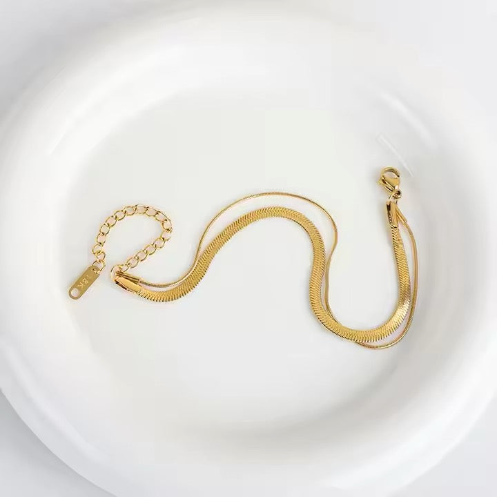 Slim Chain Bracelet - Effortless Luxe Everyday Accessory
