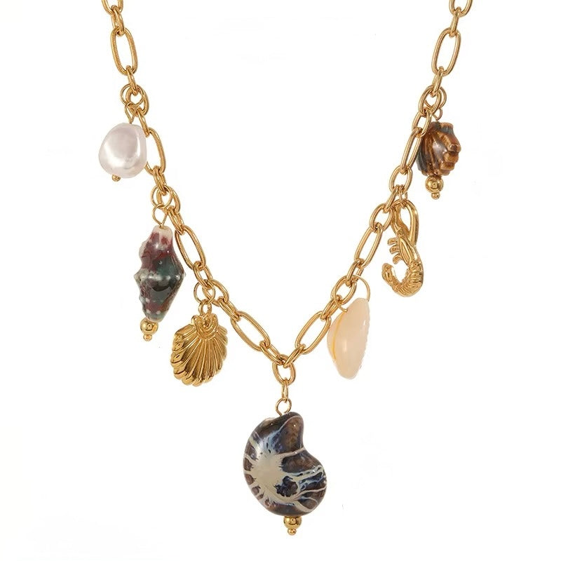 Gold Tone Shell Charm Necklace – Earthy Boho Style Jewellery