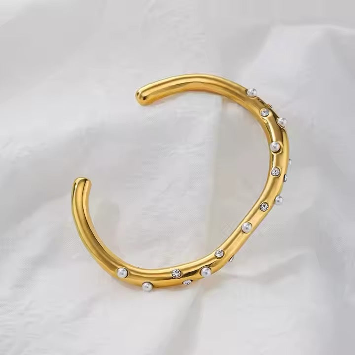 Pearl Detail Bracelet - Clean Aesthetic Party Wear